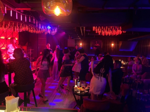 Tiệc Tối Tại THE COZY La Vie En Rose